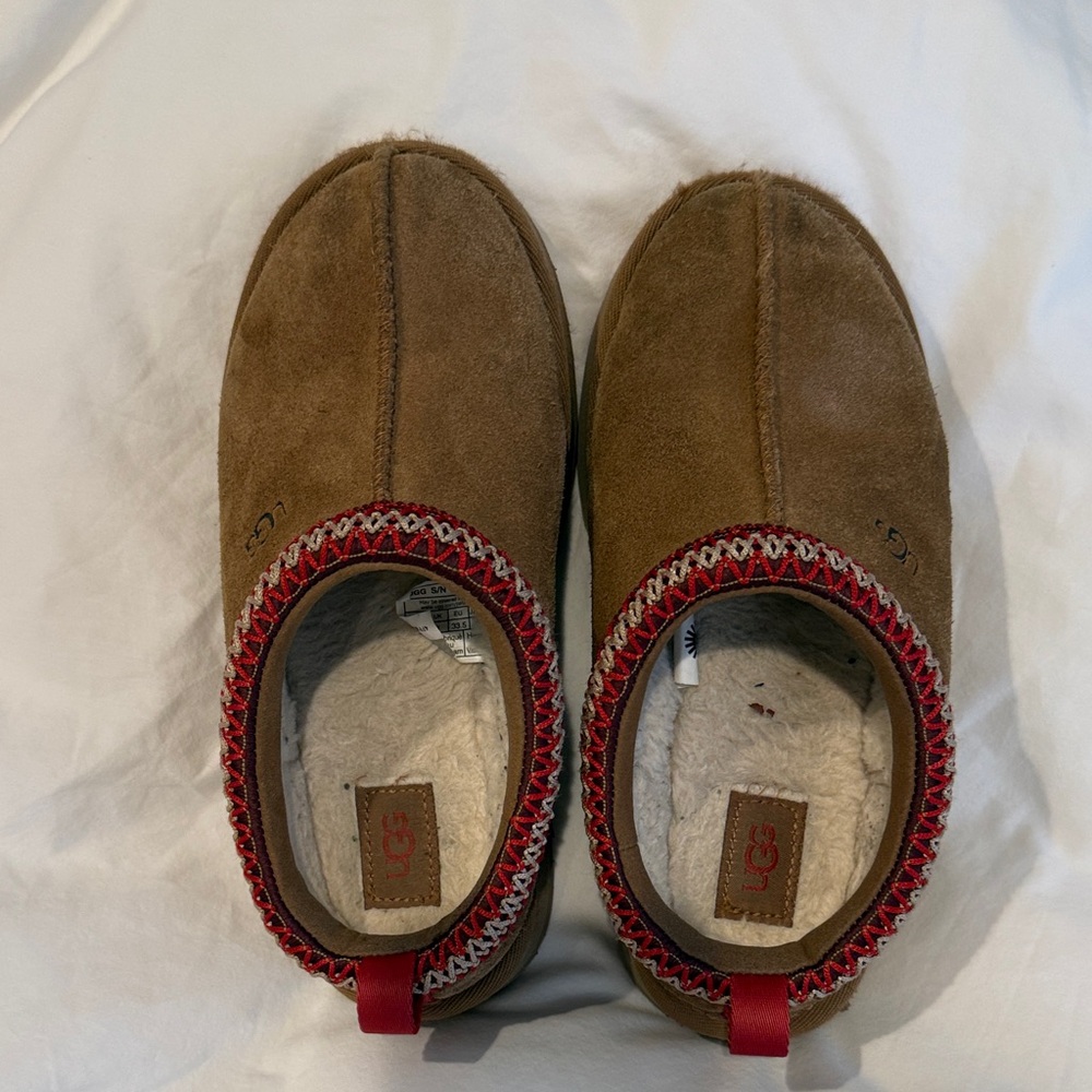 UGG Tan Suede Slippers with Red Accents